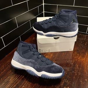 Air Jordan 11 Navy Velvet Size 12 Womens/10.5 Mens Brand New